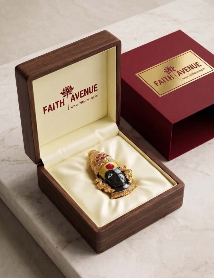 Balaji pendant walnut box